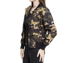 Chaquetas de Invierno de Alta Calidad con Diseño de Camuflaje Estampado, las Mejores Chaquetas Bomber con Relleno de Algodón, Tejido Teñido y Procesado - Product Image 2