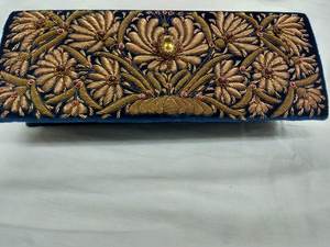 กระเป๋าคลัทช์ผ้าแคนวาสแฟชั่นแบบมีซิปประดับด้วยพลอยกึ่งประดับลูกปัดของผู้หญิง - Product Image 4