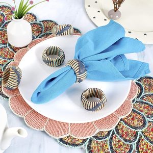 Anneaux de serviette en plastique élégants pour la décoration de table, parfaits pour les mariages, Noël, les fêtes, les dîners et les occasions spéciales - Lot de 4 en gros - Product Image 4