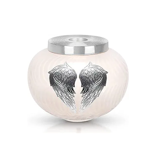 Urnes de crémation en forme de coeur de conception étrangère avec souvenir pour les fournisseurs de funérailles en gros Forme personnalisée - Product Image 5