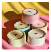 Pots à bougie avec logo personnalisé avec jet de parfum de qualité supérieure et design élégant idéal pour les cadeaux et l'aromathérapie