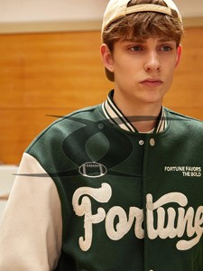 แจ็กเก็ตเบสบอลผ้ากำมะหยี่ปักโลโก้ตามสั่งสำหรับผู้ชายเสื้อแจ็คเก็ตหนังขนสัตว์สีส้มสไตล์วินเทจสำหรับผู้ชาย - Product Image 2