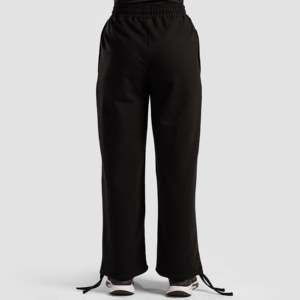 Pantalon de survêtement décontracté VolumeFit à jambes larges noir avec fonction respirante - Product Image 3