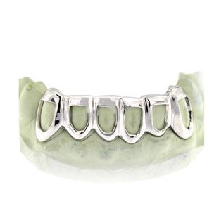 Grillz en or à visage ouvert personnalisé pour les femmes bijoux de piercing fin au ton féminin avec pierre de Moissanite et remplissage d'écart en argent - Product Image 3