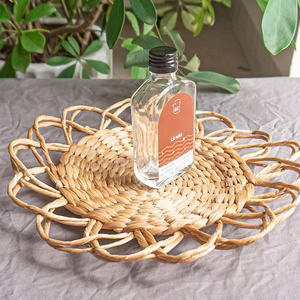 Sous-plats en jacinthe d'eau naturelle en forme de fleur, vente en gros, tissage à la main, assiettes de présentation en osier - Product Image 6