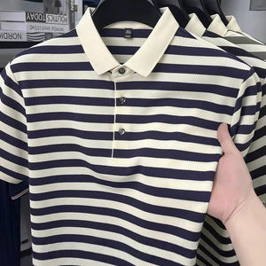 เสื้อโปโลแขนสั้นผู้ชายลำลองลายทางตัดสีใหม่ ผ้าคอตตอนหวี 100% สั่งทำขายส่งแฟชั่นยอดนิยม - Product Image 1