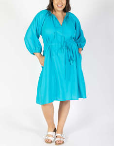 Vestido casual de verano de gasa para mujer de talla grande, cuello en V, corte A, largo hasta la rodilla, manga abullonada 3/4, azul liso con bolsillos y capa transparente - Product Image 4