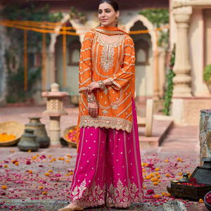 Nouvelle collection prête à porter avec fil et sequins, haut en soie chinon, pantalon palazzo avec dupatta - Product Image 1