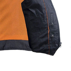 Gilet de moto en cuir pour femme personnalisé, sans manches, col en V, avec poches avant et coutures durables pour la conduite - Product Image 6