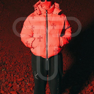 Chaqueta de Plumón Negra para Hombre, Hecha a Medida, de Alta Calidad, con Mangas Desmontables y Capucha - Product Image 2