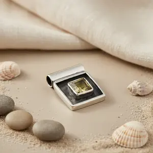 Colgante de Oro Rosa 925 con Citrino, Amuleto de Piedra Preciosa Cuadrada Hecho a Mano para Mujer, Chapado en Rodio, Patrón Numérico, Material Principal Joyería - Product Image 1