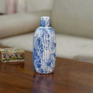 Vase en céramique à motifs indigo, style Art déco classique, en grès porcelaine traditionnel pour la décoration intérieure et l'affichage sur table. - Product Image 5