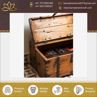 Concessionnaire de confiance vendant une qualité exceptionnelle de décor pour maison, restaurant et hôtel Boîte vintage antique en bois avec serrure d'origine indienne