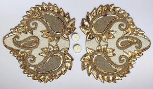 Beaux napperons perlés fabriqués à la main pour centre de table et cuisine avec des feuilles d'or supplémentaires en cuivre doré et blanc - Product Image 3