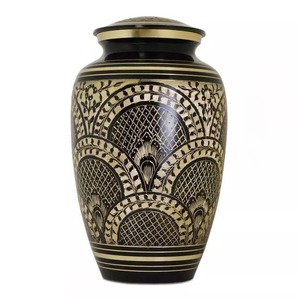 ทองคําดําทองเหลืองเผาศพ Urn & ของที่ระลึกมือแกะสลักคลาสสิกออกแบบอุปกรณ์ศพอนุสรณ์เถ้าความทรงจํา Urns สําหรับเถ้า - Product Image 5