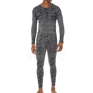 Conjunto de ropa activa de alto rendimiento hecho en Pakistán Conjunto de ropa activa de calidad superior transpirable - Product Image 1