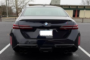 พร้อมจัดส่ง LHD/RHD 2025 B-MW M5 717 แรงม้า ไฮบริด เทอร์โบชาร์จ V8 ขับเคลื่อนสี่ล้อ - Product Image 5