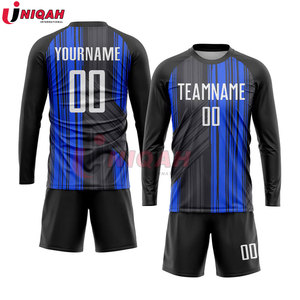 Conjunto de uniforme de fútbol con sublimación completa, camiseta con logotipo de diseño personalizado para hombres y mujeres, jugadores de fútbol juveniles - Product Image 4