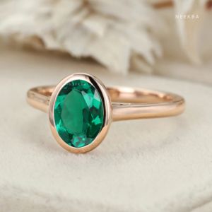 Classic Solitaire 8*6mm Anillo de ajuste de bisel de corte ovalado Anillo de Plata de Ley 925 de Esmeralda cultivada en laboratorio de forma ovalada - Product Image 4