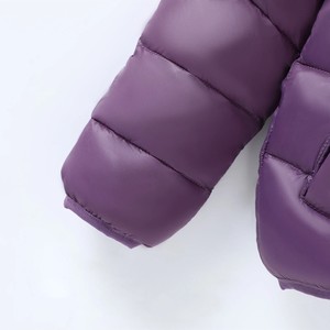 Nouvelle conception de veste d'hiver unisexe tendance, vêtements d'extérieur élégants et chauds, vente en gros pour enfants, respirant, tendance, écologique, couleurs personnalisées - Product Image 4