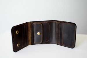 Cartera plegable Vintage para hombre, de cuero corto de alta calidad con cierre abierto y logotipo personalizado, de cuero, de alta calidad - Product Image 5