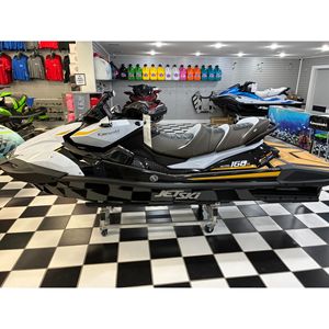 Jet Ski Semi-Automatique Ultra 160LX 2026 – Édition Limitée du Fabricant – Remise sur les Motos Nautiques - Product Image 2