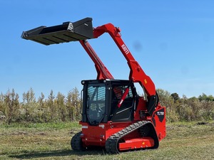<b>Top</b> Selling High Quality KIOTI CE/EPA Certified Diesel Skid Steer Loader Mini Rubber Track with Engine Pump & Gear - Product Image 3