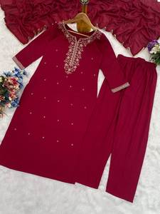 เปิดตัวชุดงานเลี้ยงดีไซน์ใหม่สำหรับผู้หญิง คุร์ตา ปันต์ พร้อมผ้าคลุมไหล่ ผ้าไหมโรมัน ตกแต่งด้วยงานปัก สามารถใส่ได้สองด้าน - Product Image 4