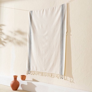 Serviette de plage turque Paola Honeycomb à rayures, 33x66 pouces - Product Image 2