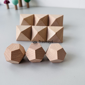 Dés polyédriques en bois naturel de qualité supérieure, ensemble de 7 pièces, écologiques, durables, faits à la main pour les jeux de société, RPG Tradebyd - Product Image 2