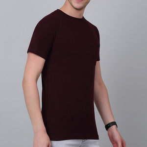 Tendance de haute qualité 100% coton T-shirts pour hommes Style décontracté à la mode avec logo personnalisé Services OEM T-shirt décontracté pour hommes - Product Image 2