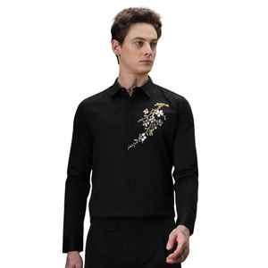 Chemise de créateur de séquence de fleurs noires de luxe pour hommes et femmes - Product Image 2