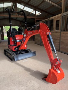 Compre Miniexcavadoras Kubota U10-5 con Capacidad de Bombeo de Concreto de 0-2 Toneladas, Maquinaria de Construcción con Orugas y Motores - Product Image 4