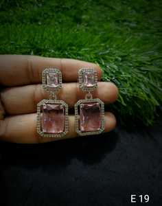 PENDIENTES DE ESTILO CLÁSICO DE DIAMANTE AMERICANO TRADICIONAL Y DE MODA Y PENDIENTES DE REGALOS DE CUMPLEAÑOS Y NAVIDAD - Product Image 5