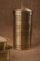 Cafetière traditionnelle en laiton du sud de l'Inde filtre goutte à goutte de café indien du sud Vintage percolateur à café en laiton pur