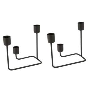 Portavelas de hierro con patrón de desplazamiento único con brazos hechos a mano para una hermosa iluminación romántica en interiores vintage - Product Image 1