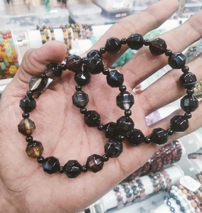 Nouvelle tendance du Quartz fumé chinois à facettes en forme de diamant Bracelet en pierres précieuses Bracelet perlé élastique pour bijoux Soha Agate - Product Image 6