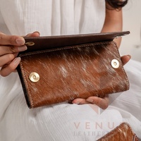 Dompet kulit asli untuk wanita, dompet kulit sapi asli kelas atas buatan tangan untuk hadiah panjang ukiran Tooled