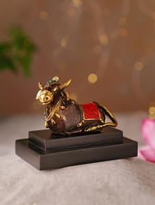 Sculpture de tête de cheval en métal royal pour la décoration de maison de luxe, accent artistique de table, présentation festive et cadeau haut de gamme - Product Image 2