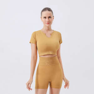 Ensemble short de yoga d'été sans couture Haut élastique Petit gilet à col en V à manches courtes Costume de sport 2 pièces Gym Wear Respirant Solide - Product Image 1