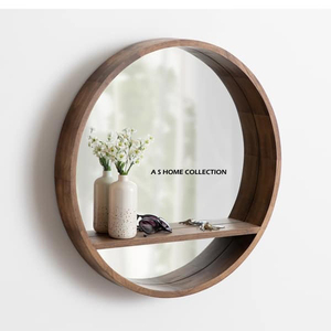 Cadre de miroir mural en métal doré avec détails décoratifs pour espaces élégants Miroir mural au design feuillu - Product Image 5