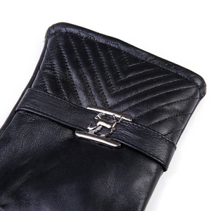 ถุงมือหนังสำหรับผู้ชายสีดำสีทึบถุงมือขับรถแฟชั่นสำหรับฤดูหนาว - Product Image 5