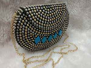 Fête porter pochette en métal fête pochette pour femmes sac de soirée en résine au meilleur prix. - Product Image 3