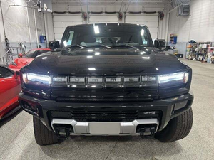 GMC HUMMER EV SUV 2024 2X AWD R20 Automatique Cuir Foncé Caméra Arrière Électrique Toit Ouvrant Feux Diurnes LED - Product Image 5