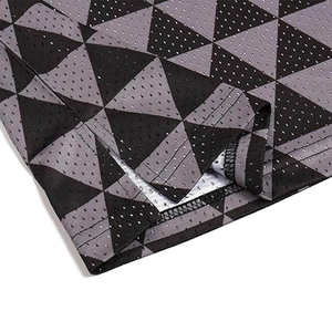 Nouveauté 2026 Maillots de basket-ball pour hommes à col rond 100% tissu en maille Entièrement sublimé Maillot de basket-ball sans manches pour utilisation en équipe - Product Image 4