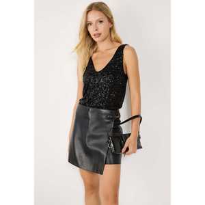 Blusa Negra con Cuello en V y Lentejuelas - Product Image 4