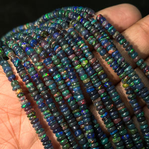 Perles rondes lisses en opale éthiopienne noire flashy 3mm-5mm, perles de pierres précieuses en opale noire naturelle pour la fabrication de bijoux par le fabricant - Product Image 3