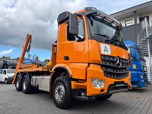 Camion benne Mercedes-Benz Actros 2648 6x4 21-30T Diesel Transmission Automatique Euro6 4x2 Conduite à Gauche Puissance 350 kW (476 ch) - Product Image 4