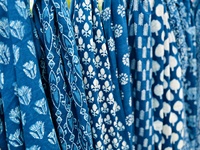 Paréo de plage indigo floral imprimé au bloc, 100 % coton, fait main en Inde, écologique, respirant, de haute qualité, pour bikini et robe, grande taille