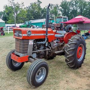 Tracteur agricole Massey Ferguson 165 45HP 4WD à transmission par engrenages avec boîte de vitesses et pompe à vendre - Product Image 1